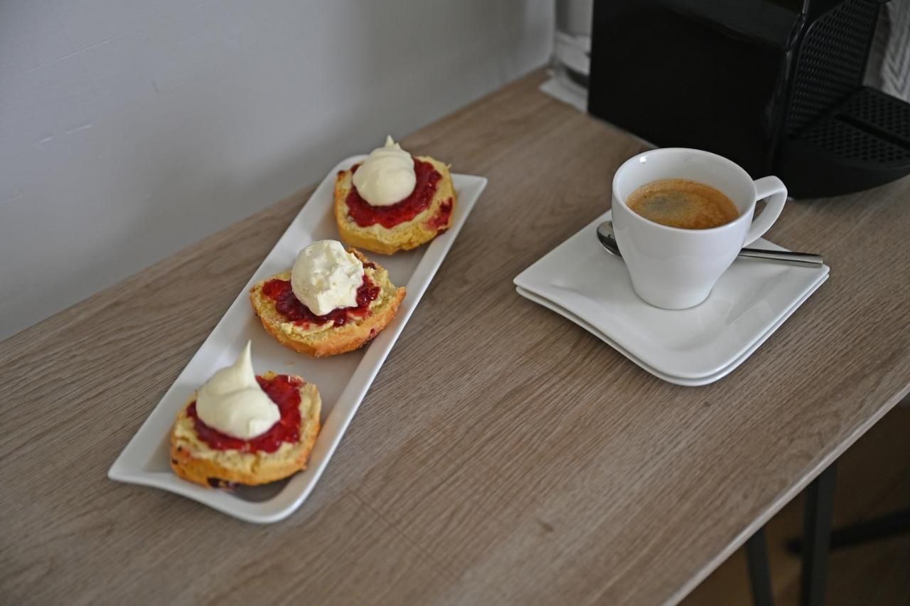 Larkhill House Hotel Portrush Ngoại thất bức ảnh