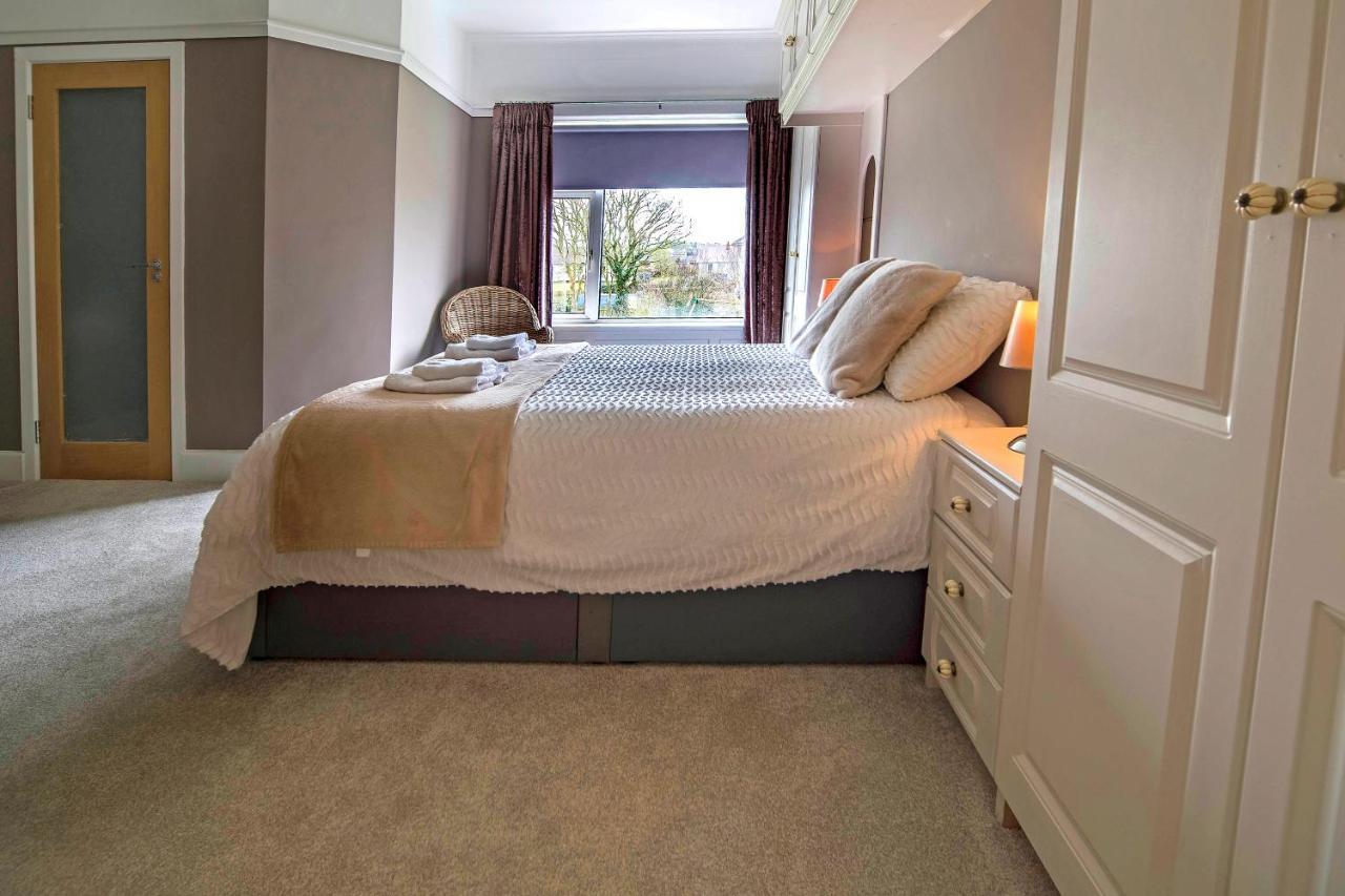 Larkhill House Hotel Portrush Ngoại thất bức ảnh